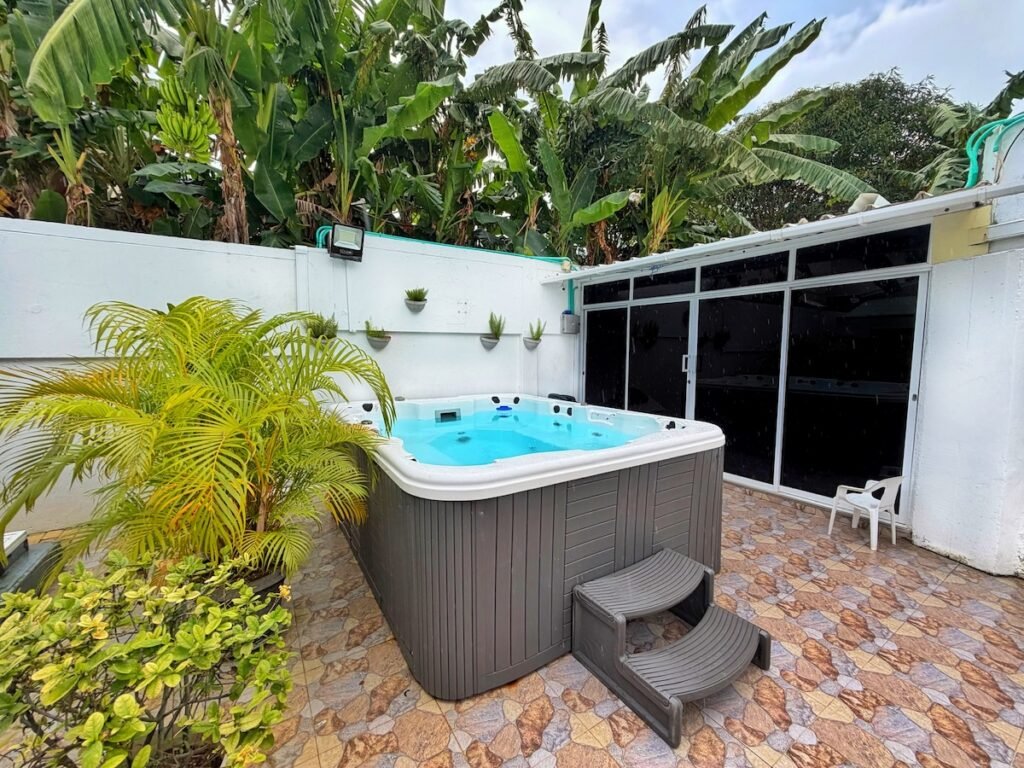 Chalet sarie bay jacuzzi Chalet sarie bay en San Andres con jacuzzi